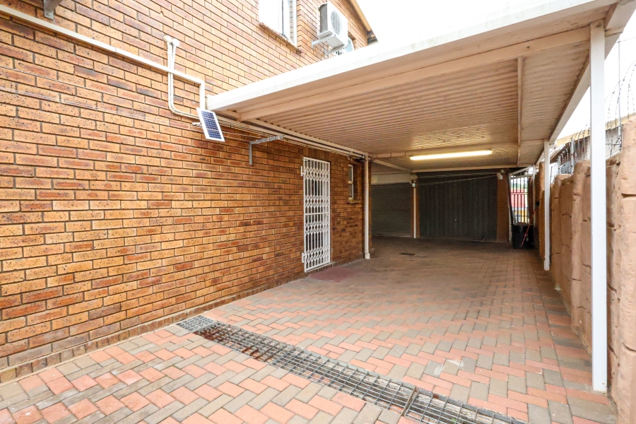 3 Bedroom Property for Sale in Crossmoor KwaZulu-Natal
