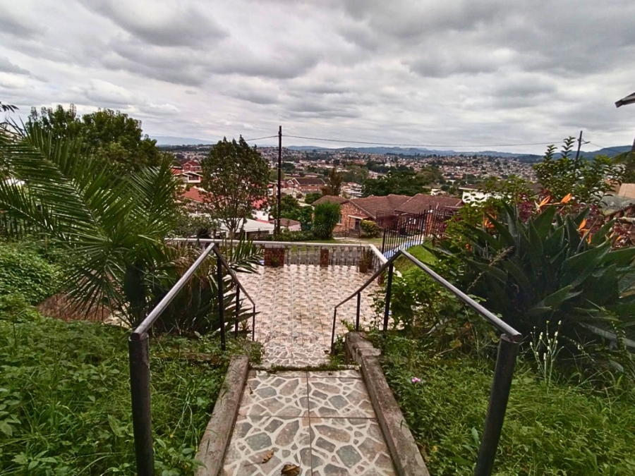 4 Bedroom Property for Sale in Raisethorpe KwaZulu-Natal