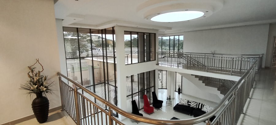 5 Bedroom Property for Sale in Cowies Hill KwaZulu-Natal