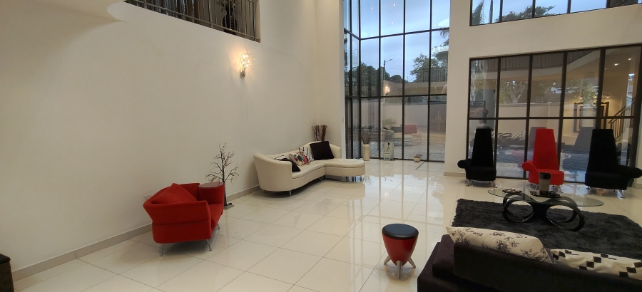 5 Bedroom Property for Sale in Cowies Hill KwaZulu-Natal