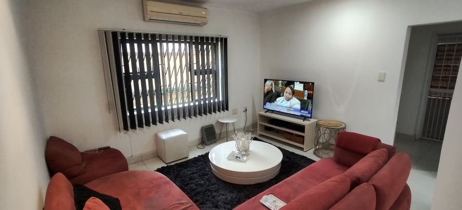5 Bedroom Property for Sale in Cowies Hill KwaZulu-Natal