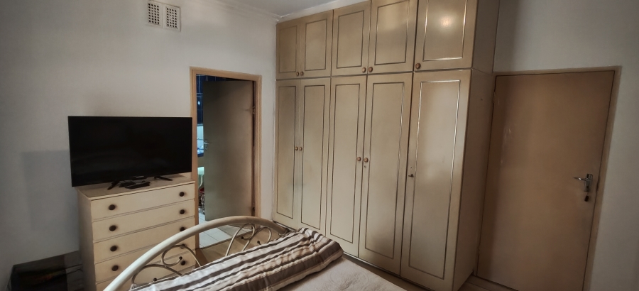 5 Bedroom Property for Sale in Cowies Hill KwaZulu-Natal