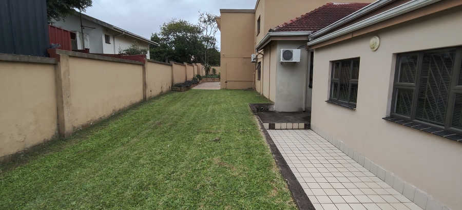 5 Bedroom Property for Sale in Cowies Hill KwaZulu-Natal