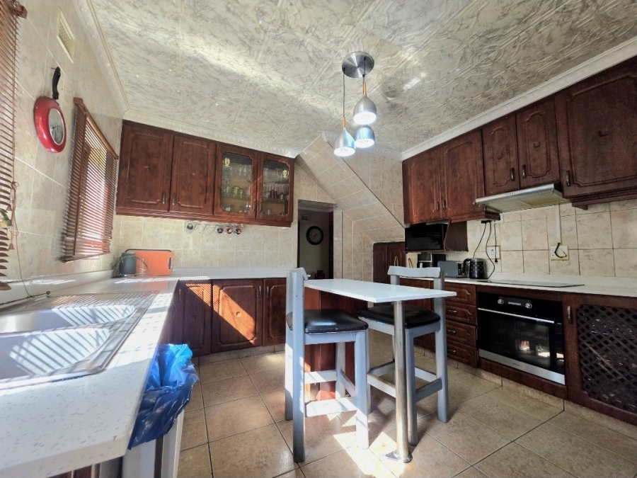 4 Bedroom Property for Sale in Isipingo Hills KwaZulu-Natal