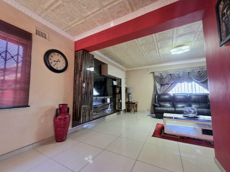 4 Bedroom Property for Sale in Isipingo Hills KwaZulu-Natal