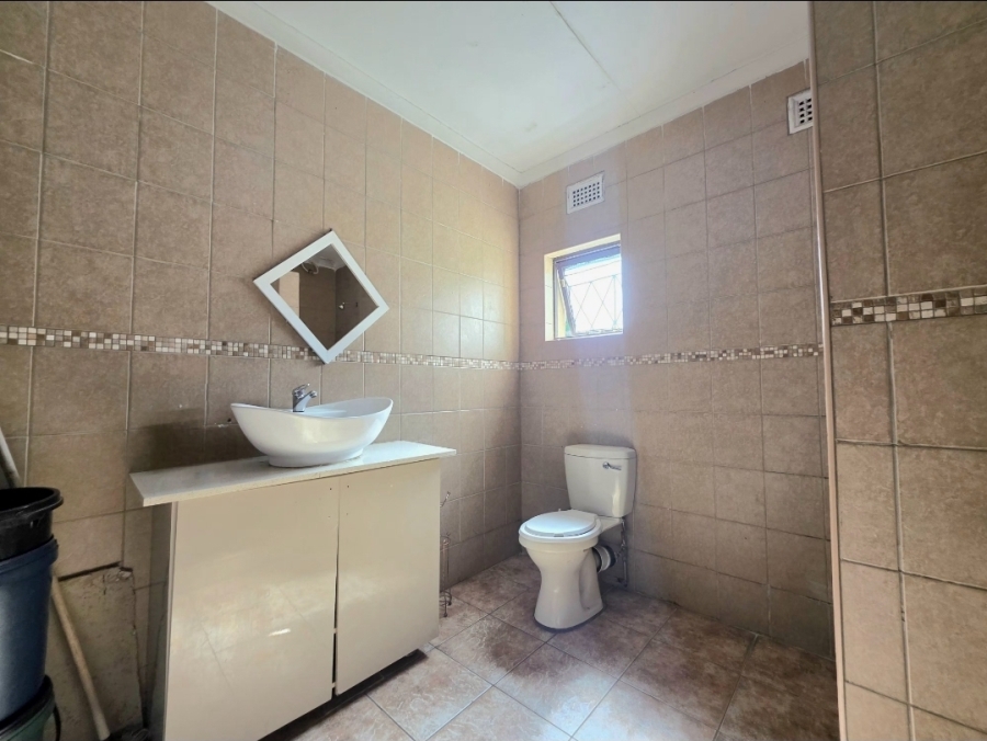 4 Bedroom Property for Sale in Isipingo Hills KwaZulu-Natal