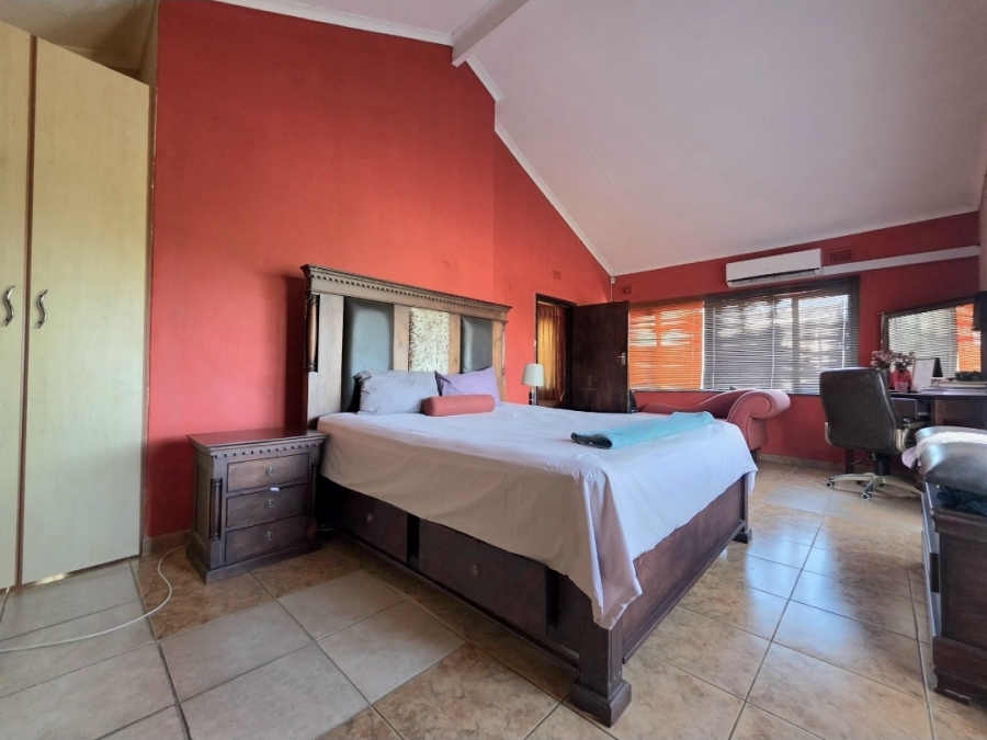 4 Bedroom Property for Sale in Isipingo Hills KwaZulu-Natal