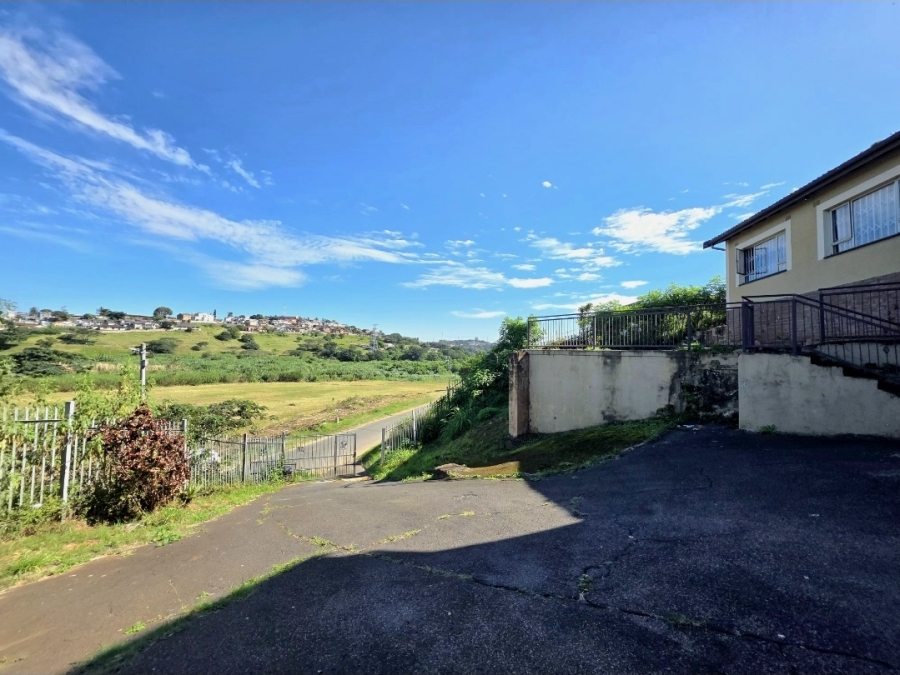 4 Bedroom Property for Sale in Isipingo Hills KwaZulu-Natal