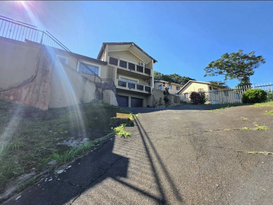 4 Bedroom Property for Sale in Isipingo Hills KwaZulu-Natal