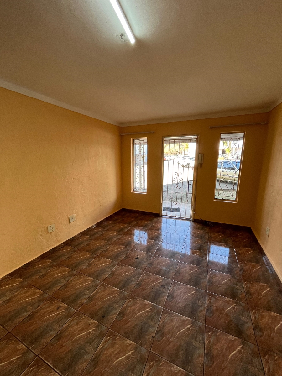 1 Bedroom Property for Sale in Scottsville KwaZulu-Natal