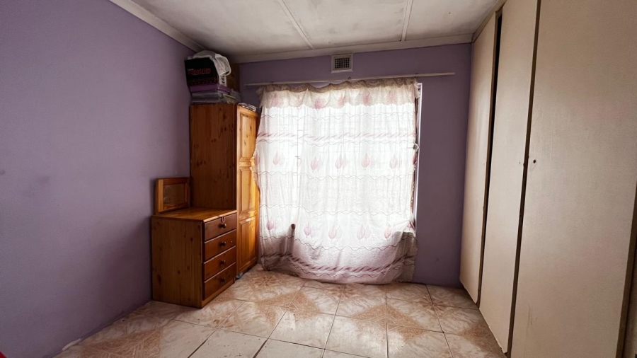5 Bedroom Property for Sale in Umlazi BB KwaZulu-Natal