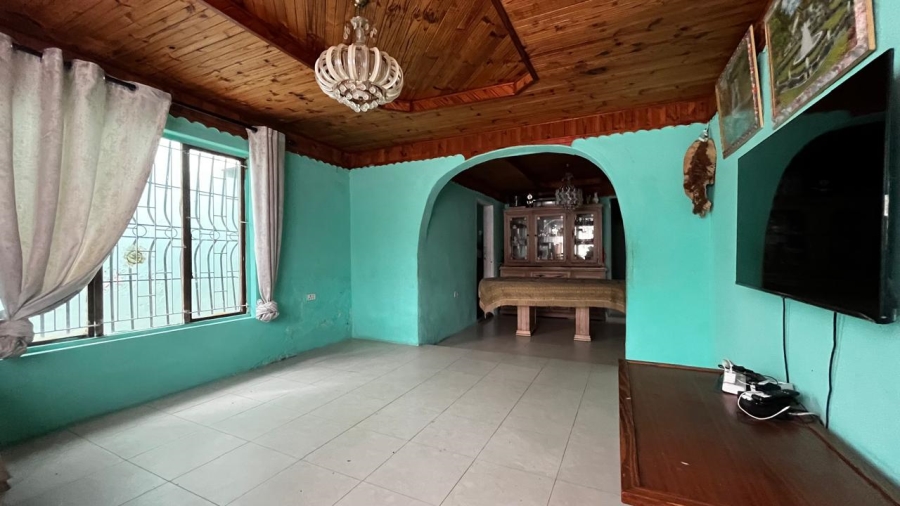 5 Bedroom Property for Sale in Umlazi BB KwaZulu-Natal