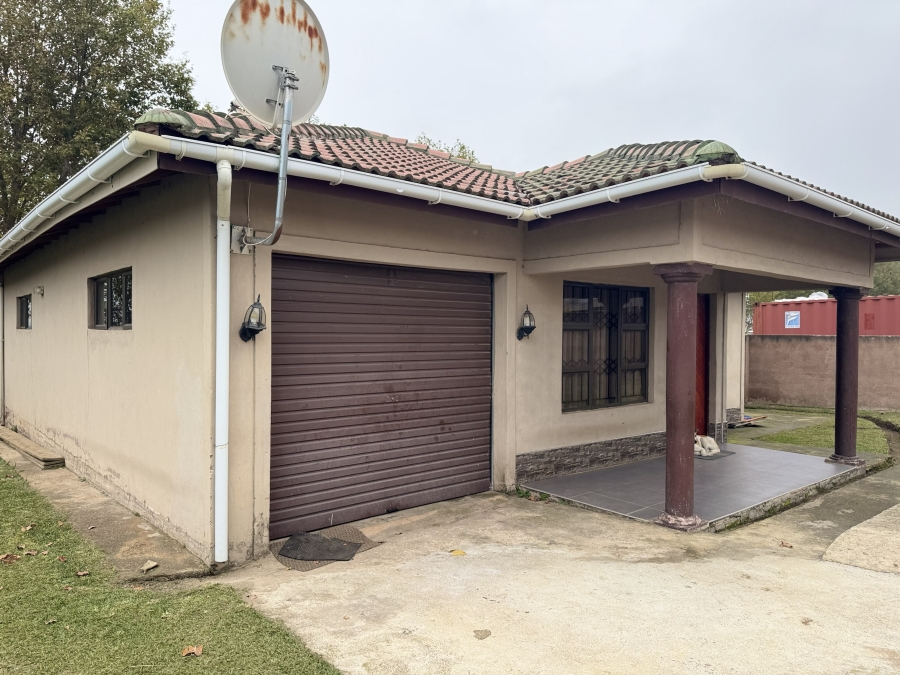 3 Bedroom Property for Sale in Mpophomeni KwaZulu-Natal