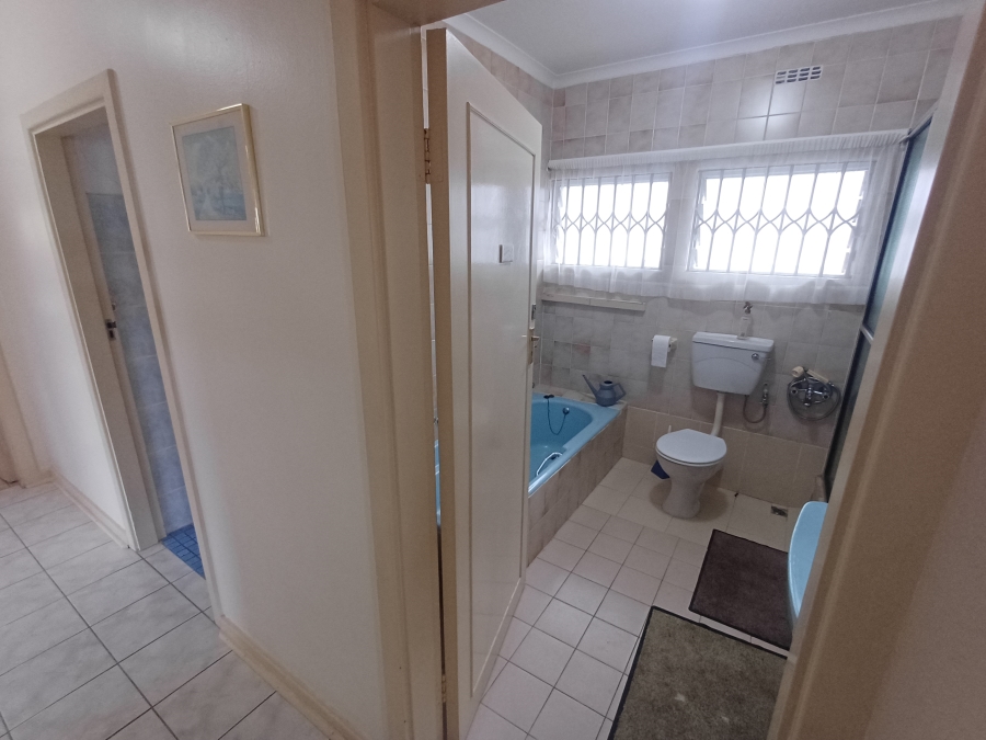 5 Bedroom Property for Sale in La Lucia KwaZulu-Natal