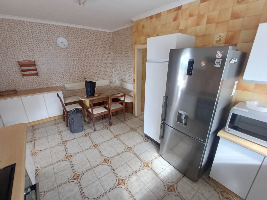 5 Bedroom Property for Sale in La Lucia KwaZulu-Natal