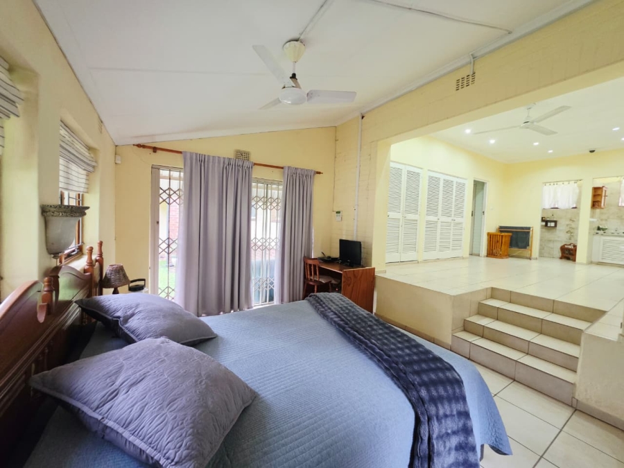 5 Bedroom Property for Sale in Fairview KwaZulu-Natal
