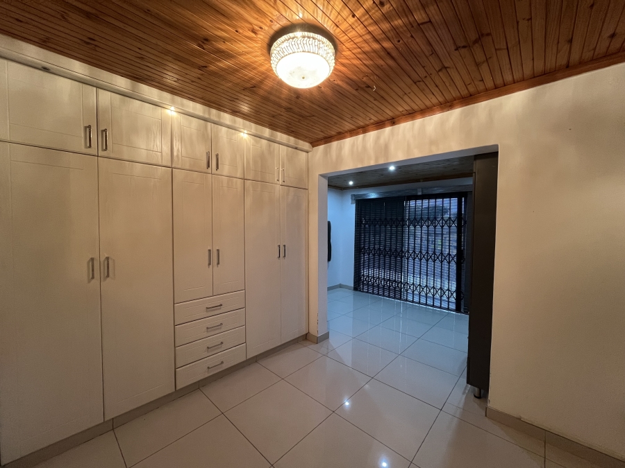 3 Bedroom Property for Sale in Southgate KwaZulu-Natal