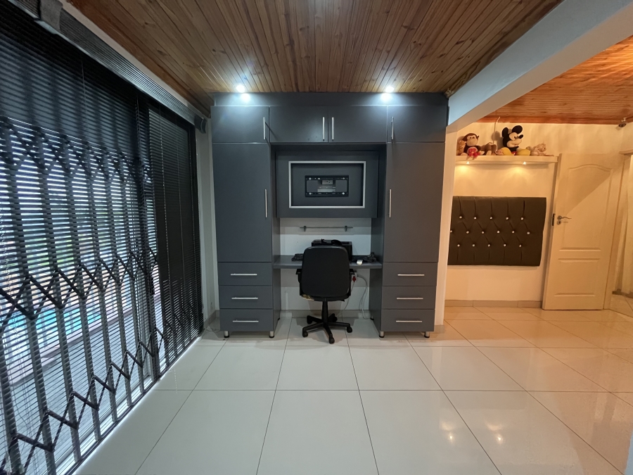 3 Bedroom Property for Sale in Southgate KwaZulu-Natal