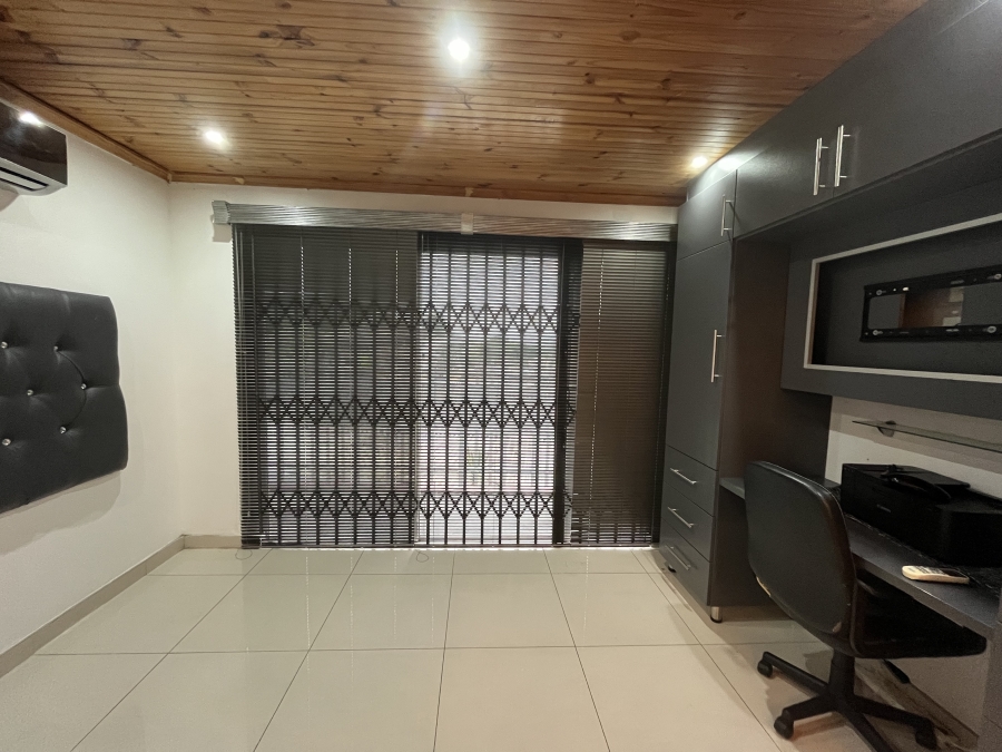 3 Bedroom Property for Sale in Southgate KwaZulu-Natal