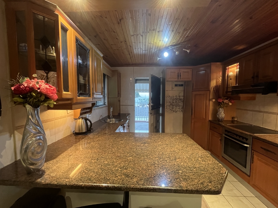 3 Bedroom Property for Sale in Southgate KwaZulu-Natal
