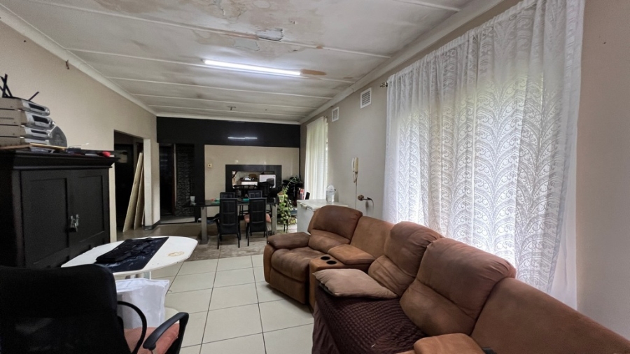 3 Bedroom Property for Sale in Grosvenor KwaZulu-Natal
