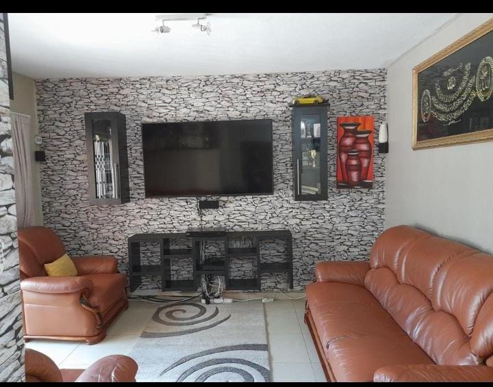 3 Bedroom Property for Sale in Gandhinagar KwaZulu-Natal