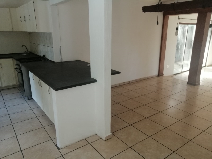 3 Bedroom Property for Sale in Mount Moreland KwaZulu-Natal