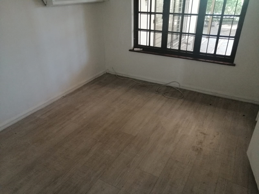 3 Bedroom Property for Sale in Mount Moreland KwaZulu-Natal