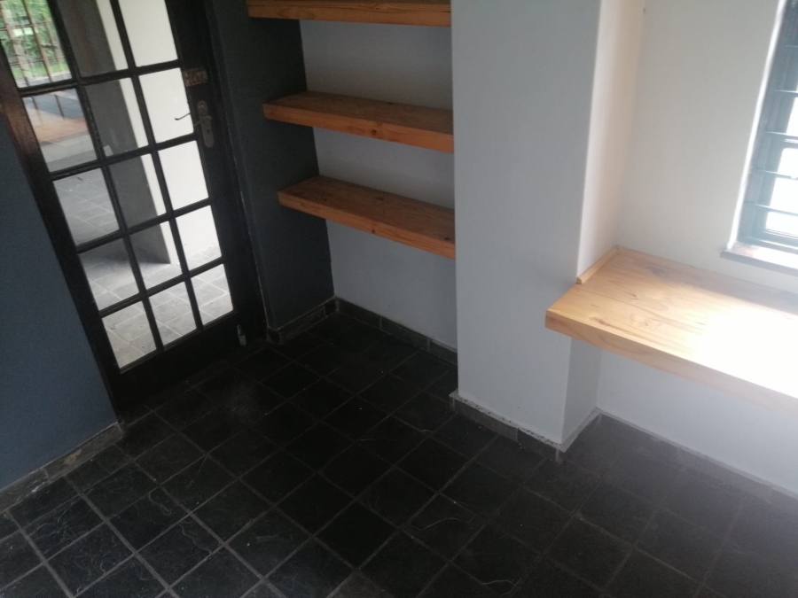 3 Bedroom Property for Sale in Mount Moreland KwaZulu-Natal