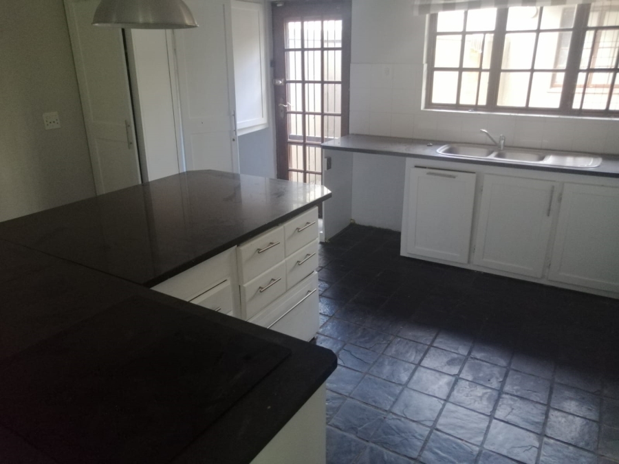 3 Bedroom Property for Sale in Mount Moreland KwaZulu-Natal