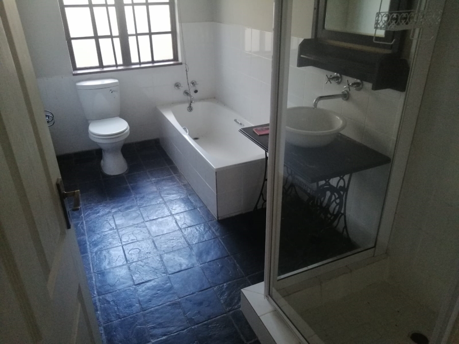 3 Bedroom Property for Sale in Mount Moreland KwaZulu-Natal
