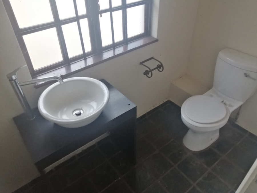3 Bedroom Property for Sale in Mount Moreland KwaZulu-Natal