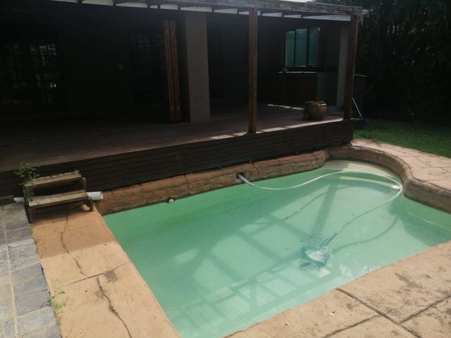 3 Bedroom Property for Sale in Mount Moreland KwaZulu-Natal