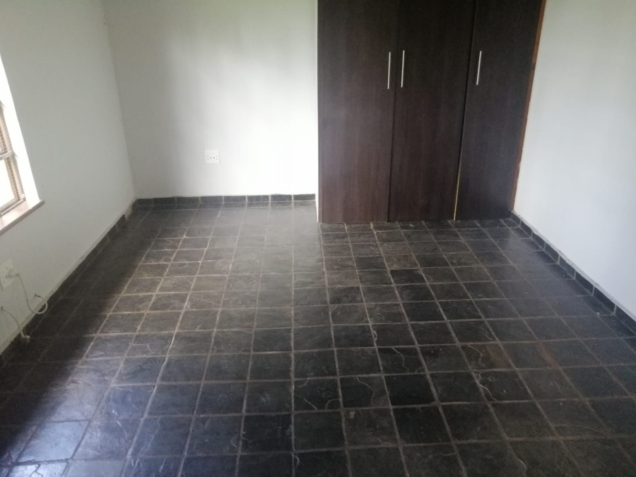 To Let 3 Bedroom Property for Rent in Mount Moreland KwaZulu-Natal