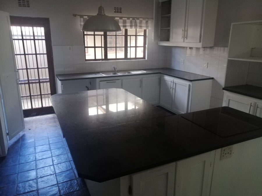To Let 3 Bedroom Property for Rent in Mount Moreland KwaZulu-Natal