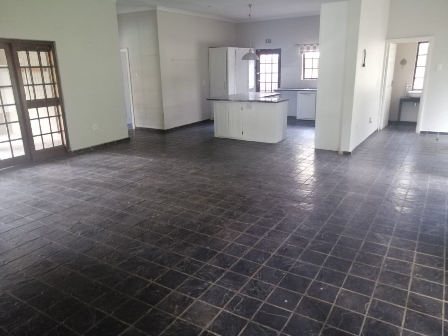 To Let 3 Bedroom Property for Rent in Mount Moreland KwaZulu-Natal