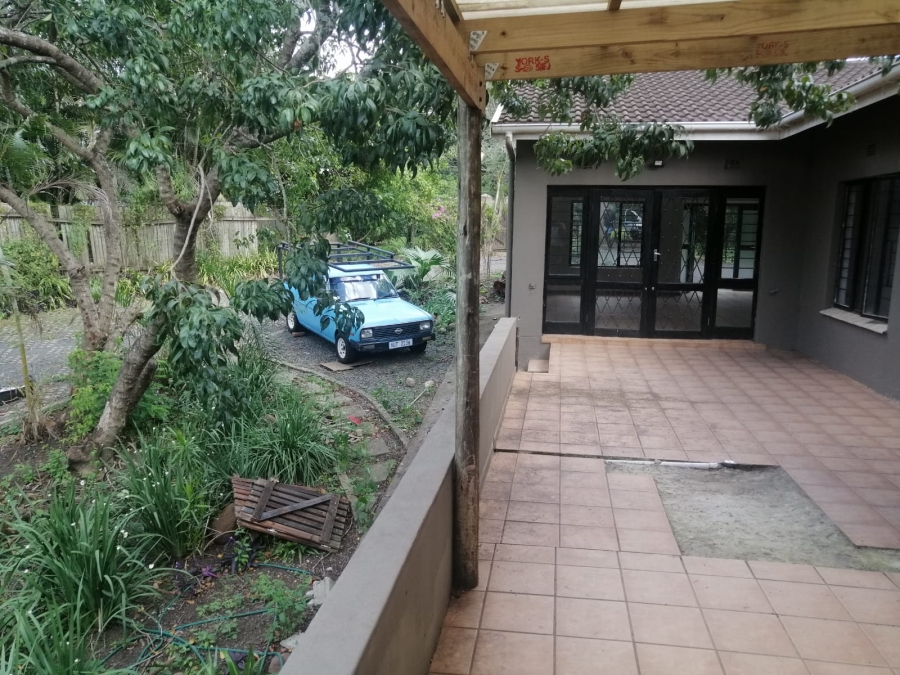 3 Bedroom Property for Sale in Mount Moreland KwaZulu-Natal