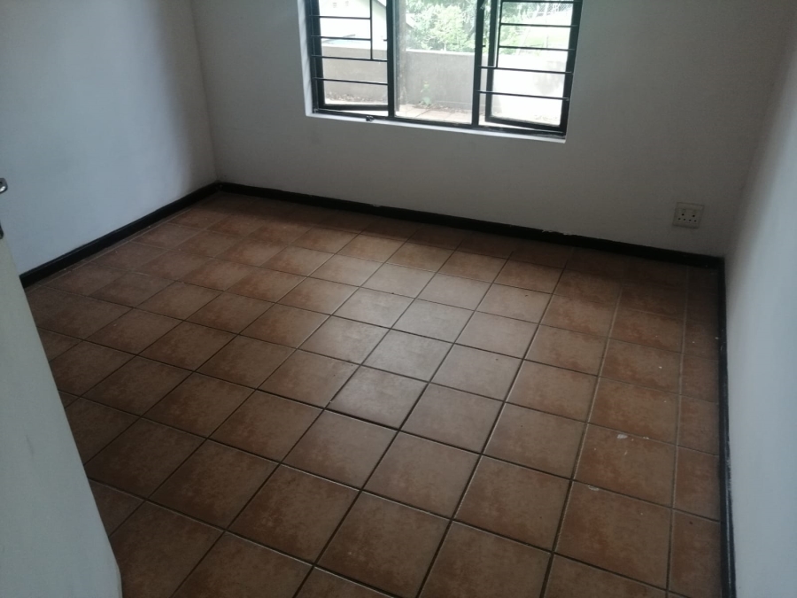 3 Bedroom Property for Sale in Mount Moreland KwaZulu-Natal