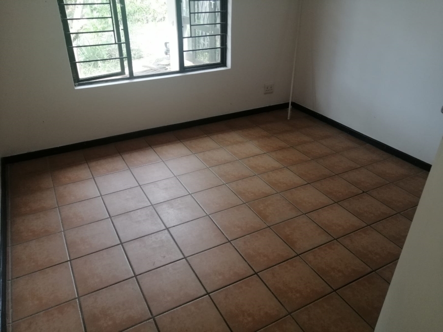 3 Bedroom Property for Sale in Mount Moreland KwaZulu-Natal