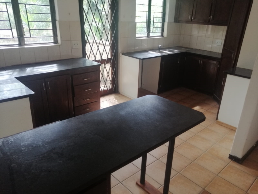 3 Bedroom Property for Sale in Mount Moreland KwaZulu-Natal