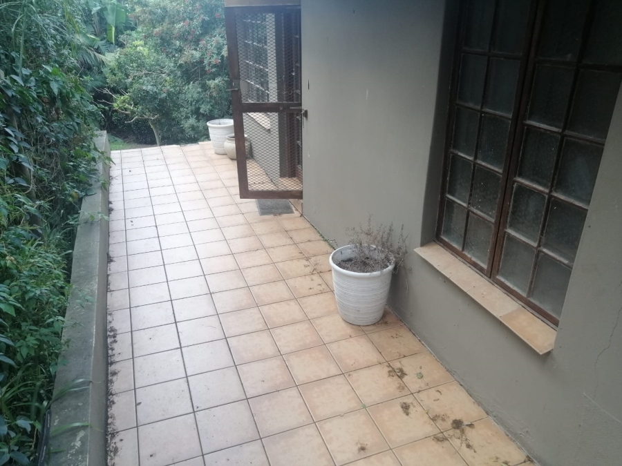 1 Bedroom Property for Sale in Mount Moreland KwaZulu-Natal