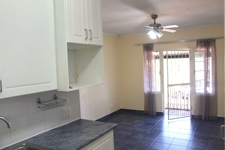 To Let 2 Bedroom Property for Rent in Escombe KwaZulu-Natal