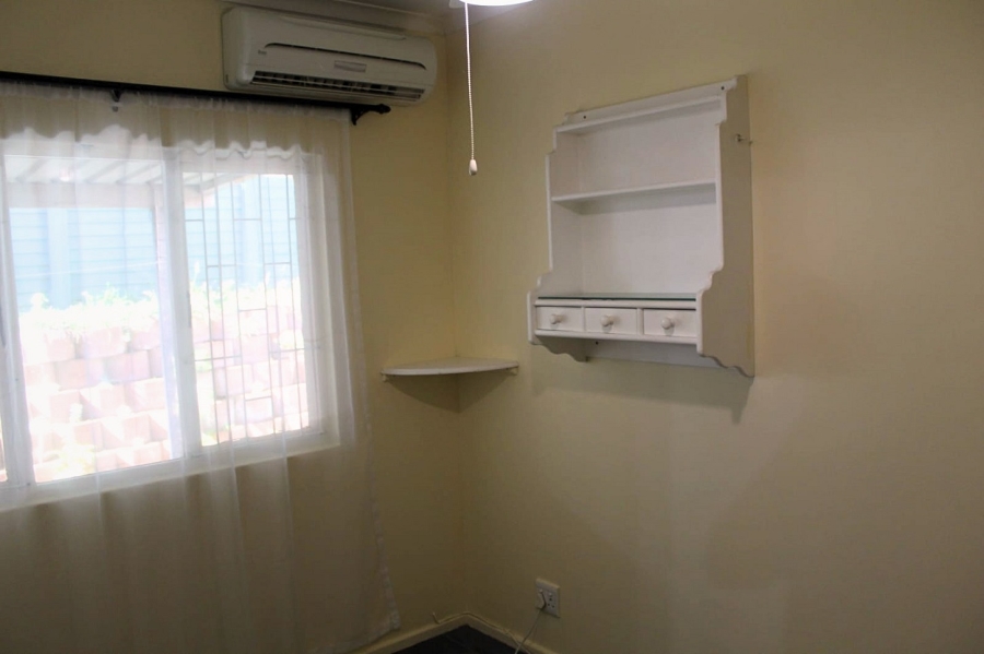 To Let 2 Bedroom Property for Rent in Escombe KwaZulu-Natal