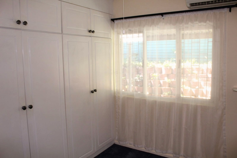 To Let 2 Bedroom Property for Rent in Escombe KwaZulu-Natal