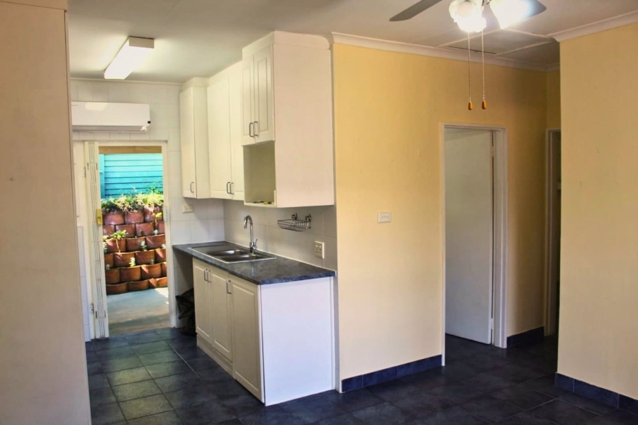 To Let 2 Bedroom Property for Rent in Escombe KwaZulu-Natal