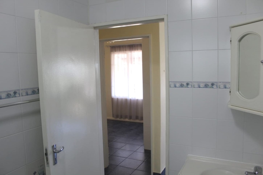 To Let 2 Bedroom Property for Rent in Escombe KwaZulu-Natal
