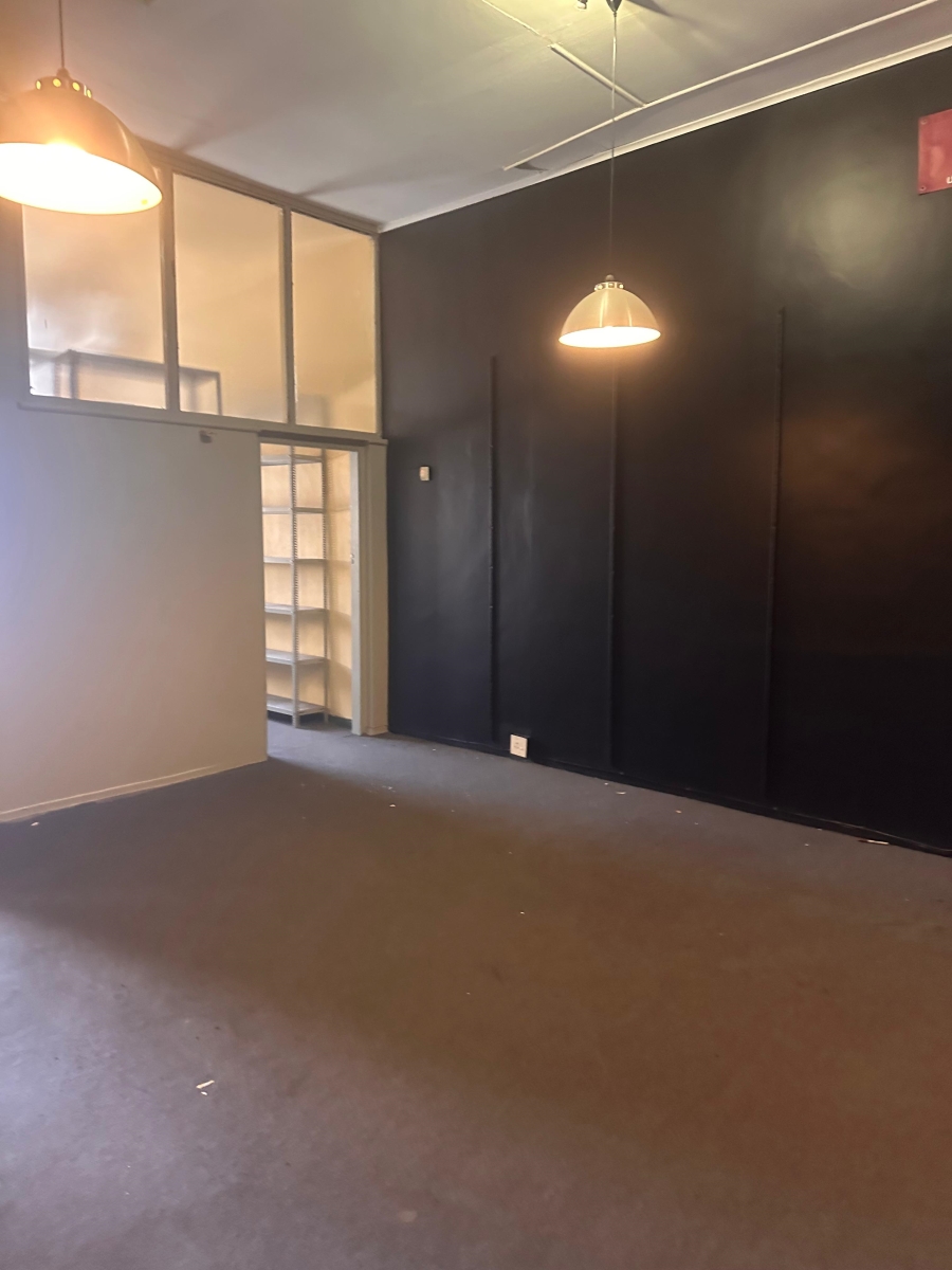 To Let Commercial Property for Rent in South Beach KwaZulu-Natal