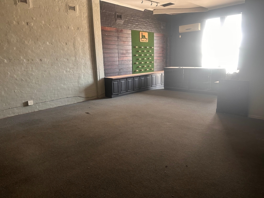 To Let Commercial Property for Rent in South Beach KwaZulu-Natal