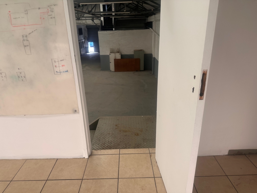 To Let Commercial Property for Rent in South Beach KwaZulu-Natal