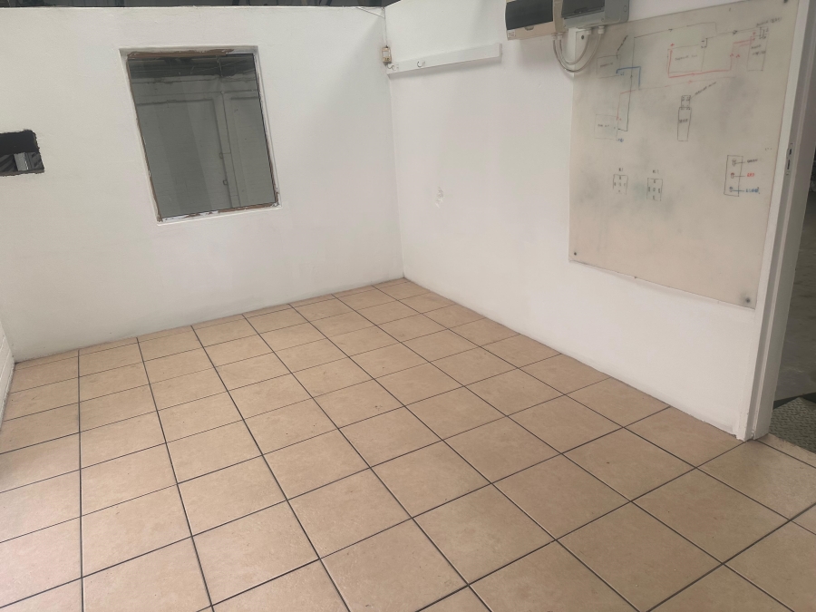 To Let Commercial Property for Rent in South Beach KwaZulu-Natal